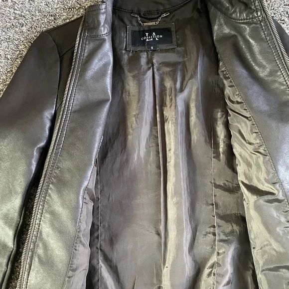 Genuine Black Leather Jacket - Picture 2 of 3
